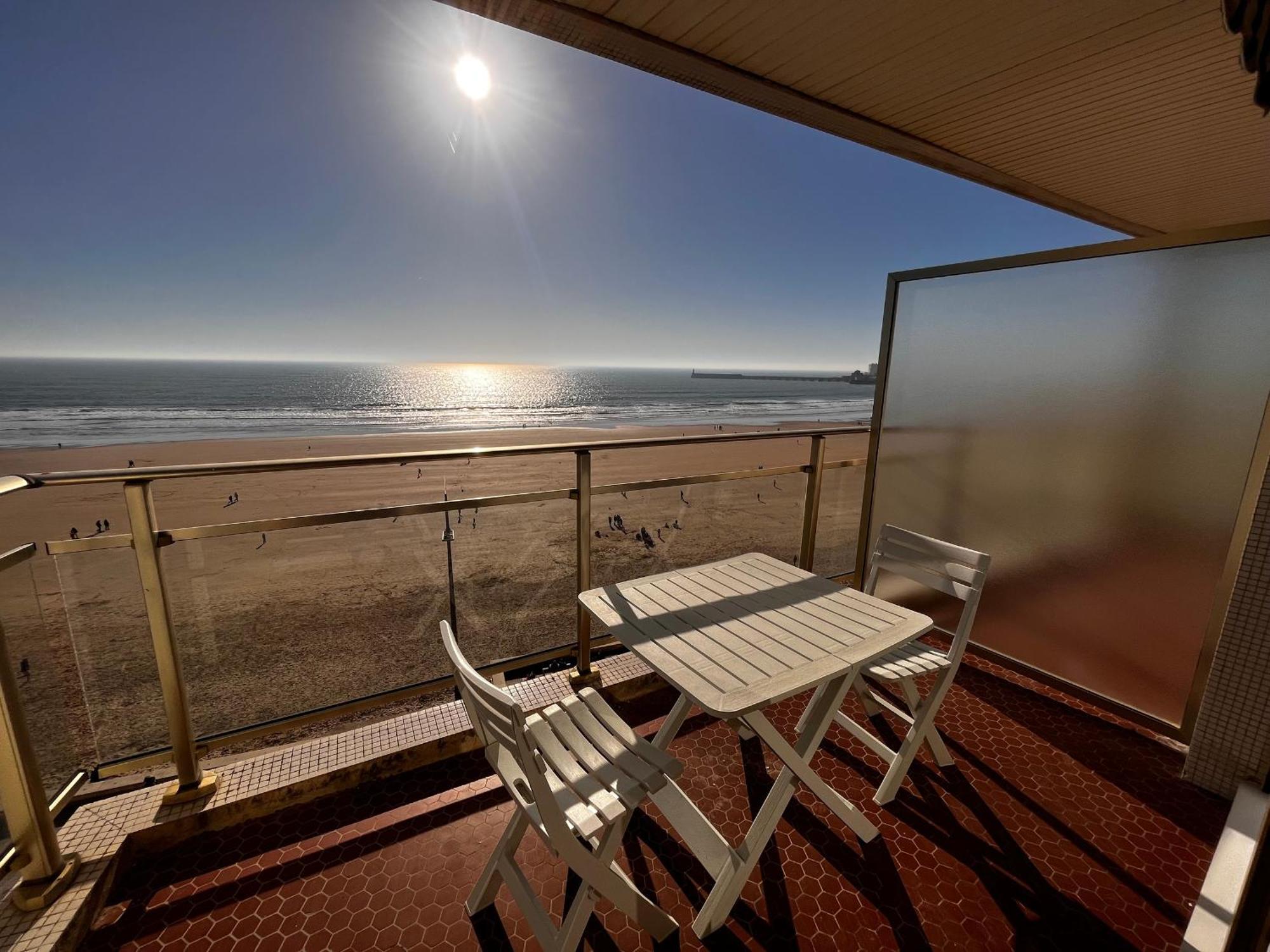 Studio Face Mer Avec Balcon, Proche Commerces Et Plage - Fr-1-197-164 Les Sables-dʼOlonne Dış mekan fotoğraf